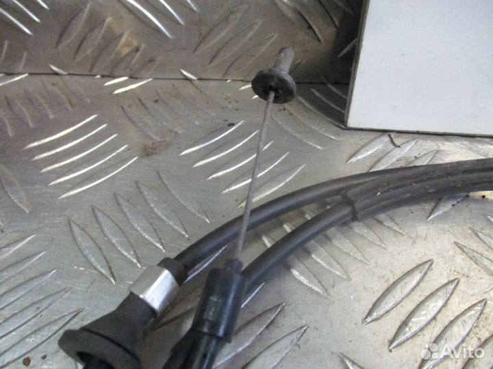 Трос капота Ford Focus 3 2012г