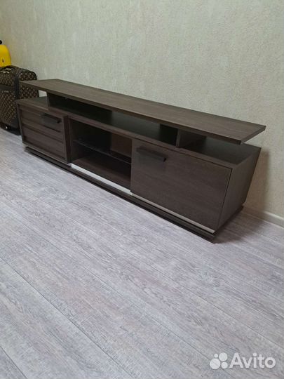 Тумба под телевизор новая