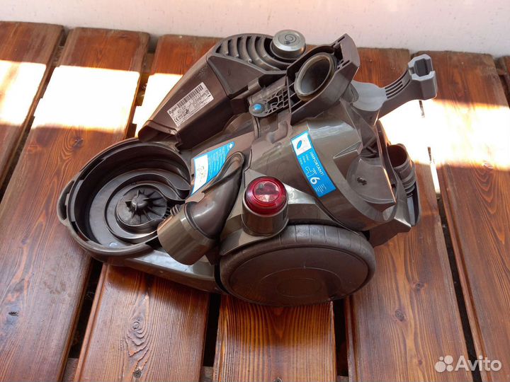 Профессиональный ремонт пылесосов Dyson Дайсон