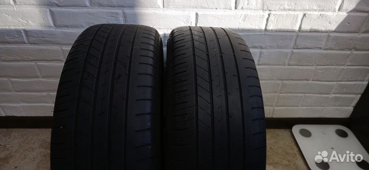 Goodyear EfficientGrip 215/60 R16