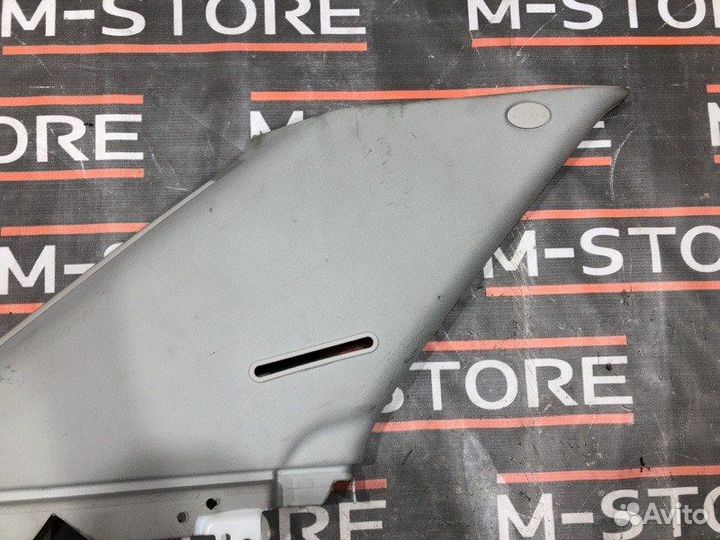 Обшивка стойки задняя левая Mercedes-Benz M-Class