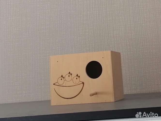 Волнистый попугай (девочка) с клеткой и домиком