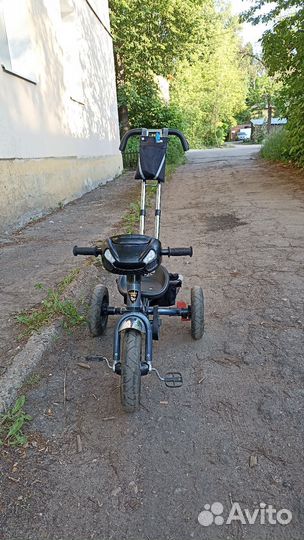 Детский трехколесный велосипед