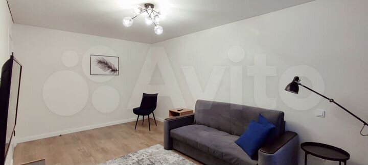 2-к. квартира, 56 м², 1/5 эт.