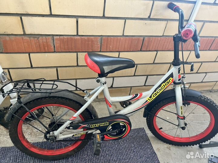 Продам двухколесный детский велосипед и самокат