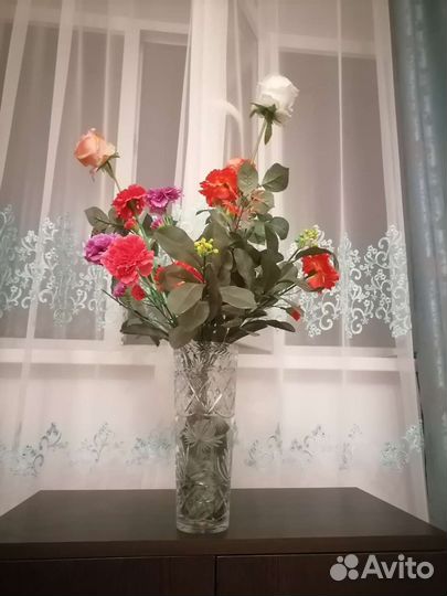 Ваза для цветов хрустальная