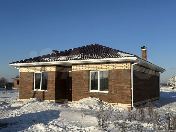 Коттедж 110 м² на участке 6 сот.