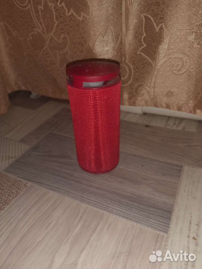 Портативная колонка jbl