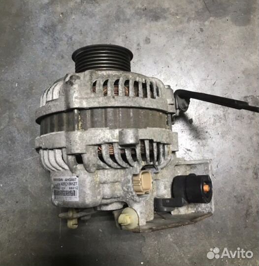 Генератор Honda civic 8 4d Хонда цивик 4д
