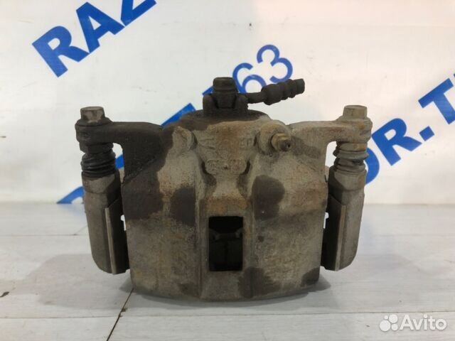 Суппорт передний левый honda civic 8 4D 1.8 ат сед