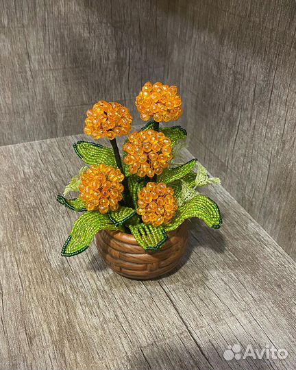 Цветы из бисера