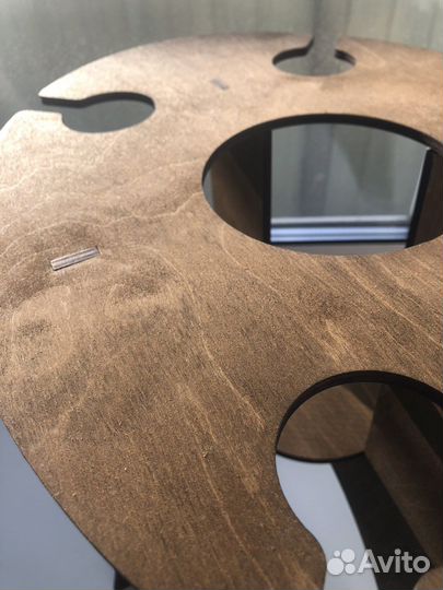 Подставка для бутылок и фужеров