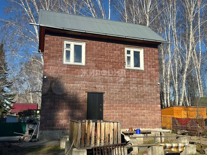 Дача 51,8 м² на участке 6 сот.