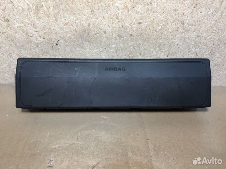 Подушка безопасности в колени передняя правая Bmw