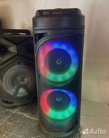 Беспроводная блютуз колонка с микрофоном