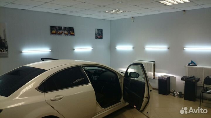 Видео парктроник 4 датчика CRT 8500V3 с установкой