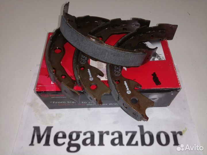 Колодки ручного тормоза Brembo S 56 545