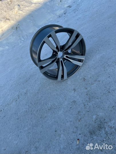 Диски BMW r20 300 стиль