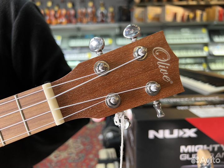 Укулеле тенор