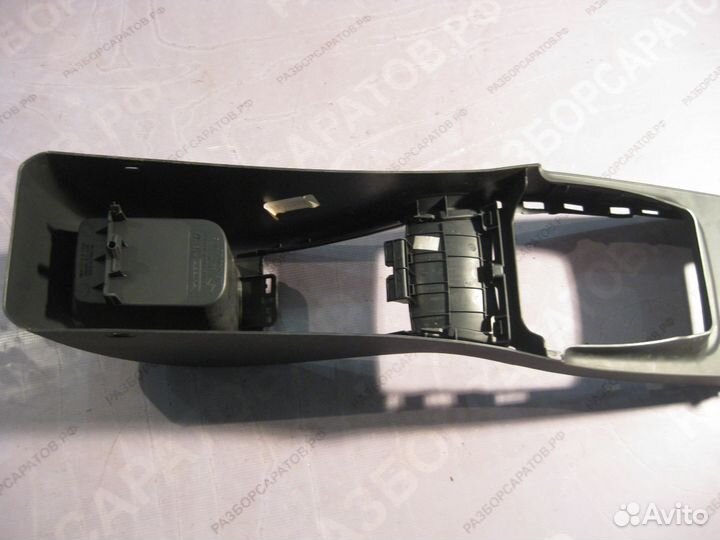 Консоль между сиденьями Рено Меган 2