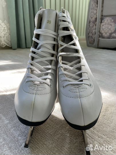 Коньки детские 35 размер