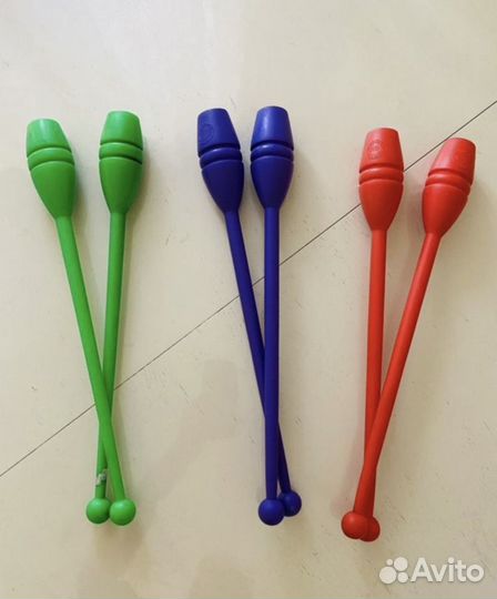 Скакалка,булавы,утяжелители для гимнастики