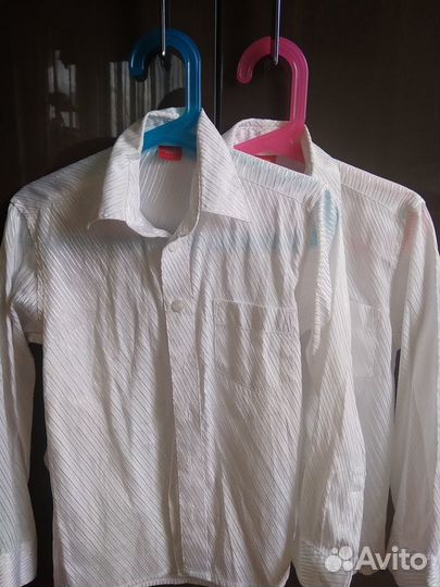 Рубашки белые и голубые на мальчика р.116 до 128