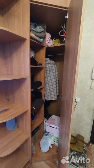 Угловой шкаф