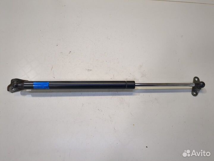 Амортизатор крышки багажника Toyota Highlander 1