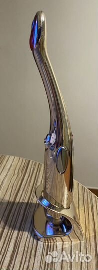 Вибро-Ультро массажор для лица vibra light