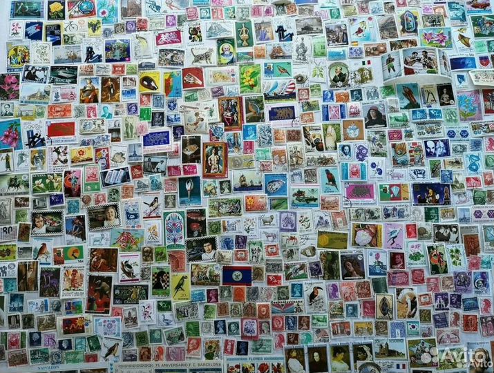 250 грамм Почтовых марок мира (3000 - 5000 штук)