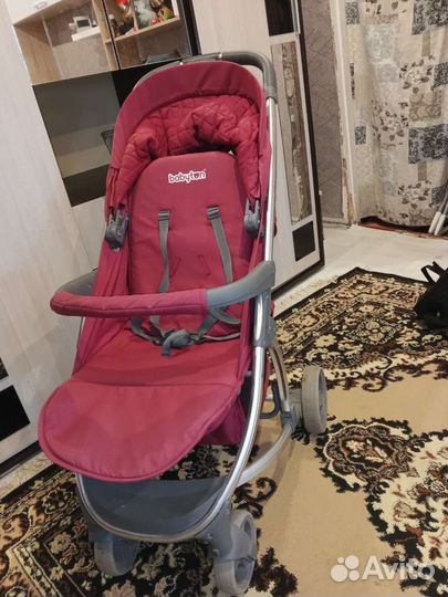 Прогулочная коляска