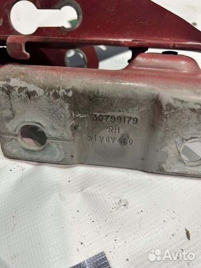 Петля капота Volvo V60 FW48 1.6 2010-2019