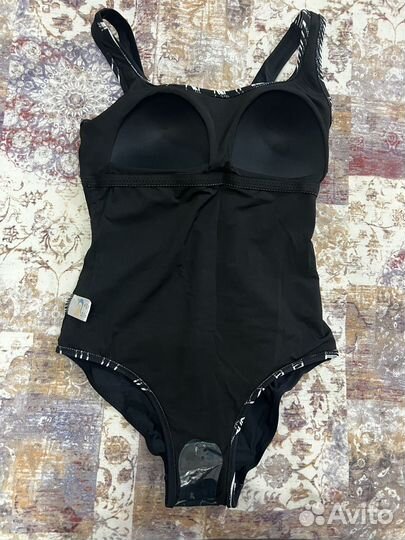 Купальник слитный 44-46 размера