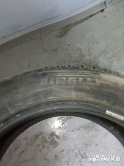 Pirelli Winter Sottozero 3 235/50 R18 100V