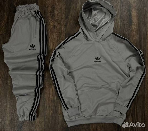 Спортивный костюм Adidas