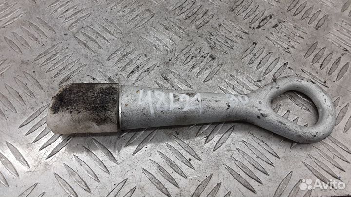 Крюк буксировочный на Citroen Berlingo 1