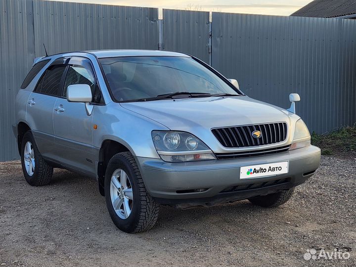 Toyota Harrier 2.2 AT, 1999, 425 660 км