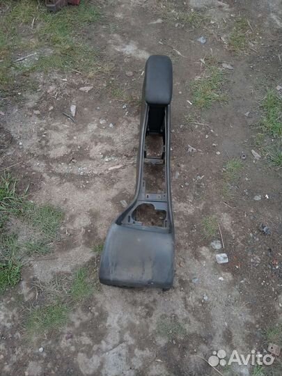 Подлокотник Pontiac Grand AM Понтиак гранд ам