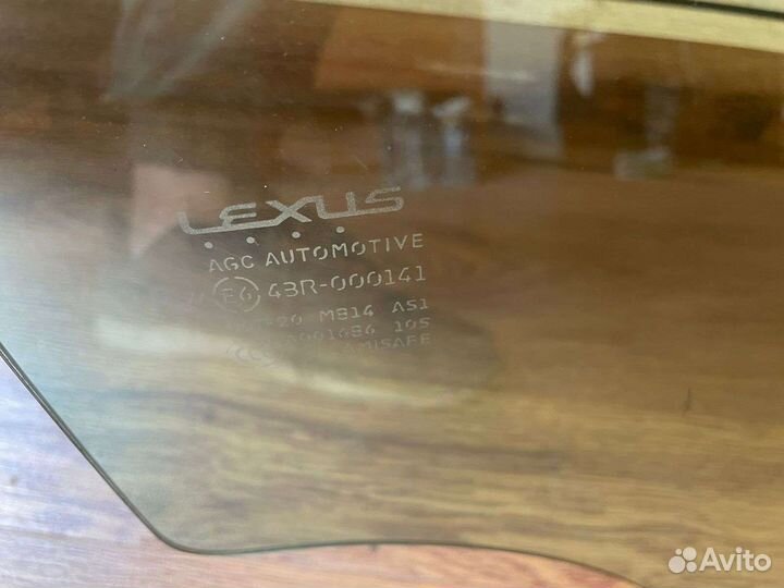 Стекло Lexus ES