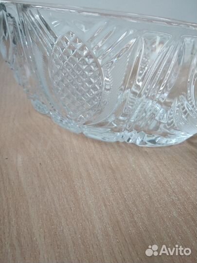 Большая хрустальная ваза