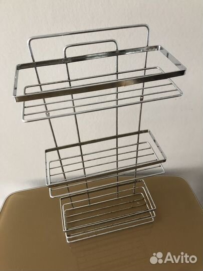 Металлическая полка для ванны и кухни