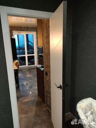 Двери межкомнатные новые белые