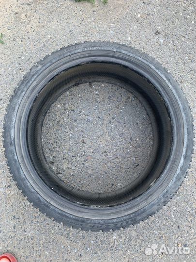 Bridgestone Blizzak DM-V1 225/40 R18