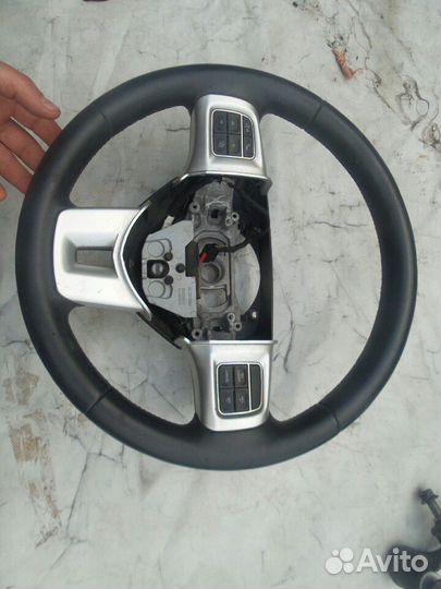 Руль dodge charger LD