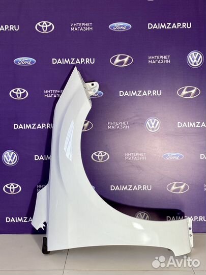 Крыло Ford Focus 2 Правое Белый