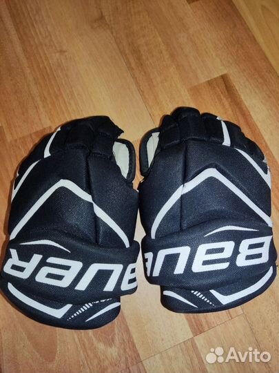 Хоккейная экипировка для детей, краги и коньки