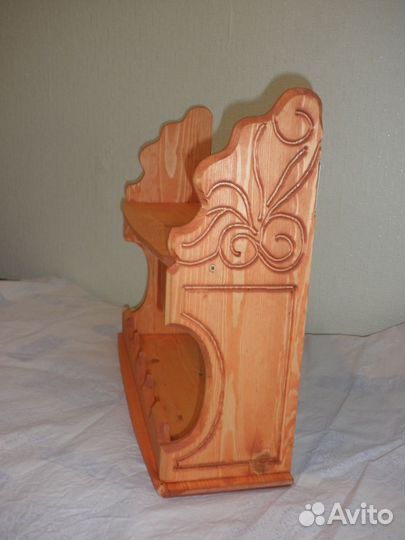 Полка навесная из дерева