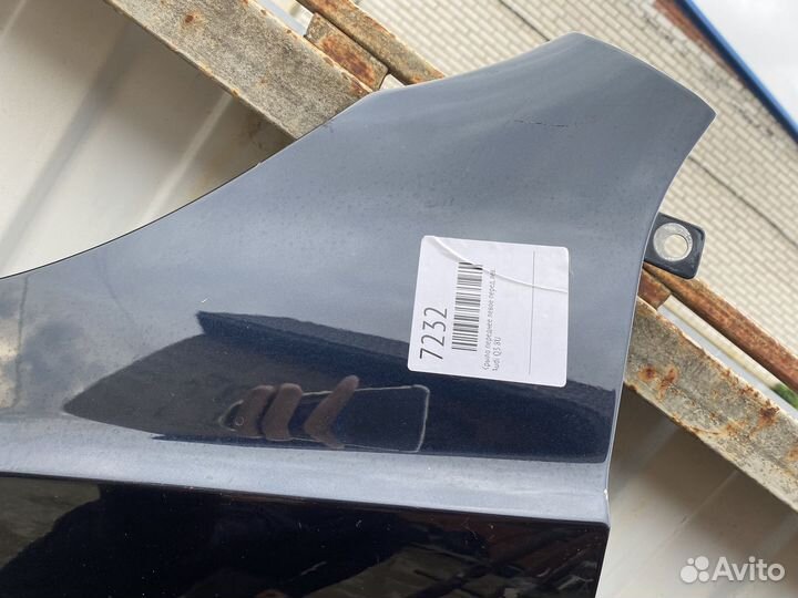 Переднее левое крыло Audi Q3 2012