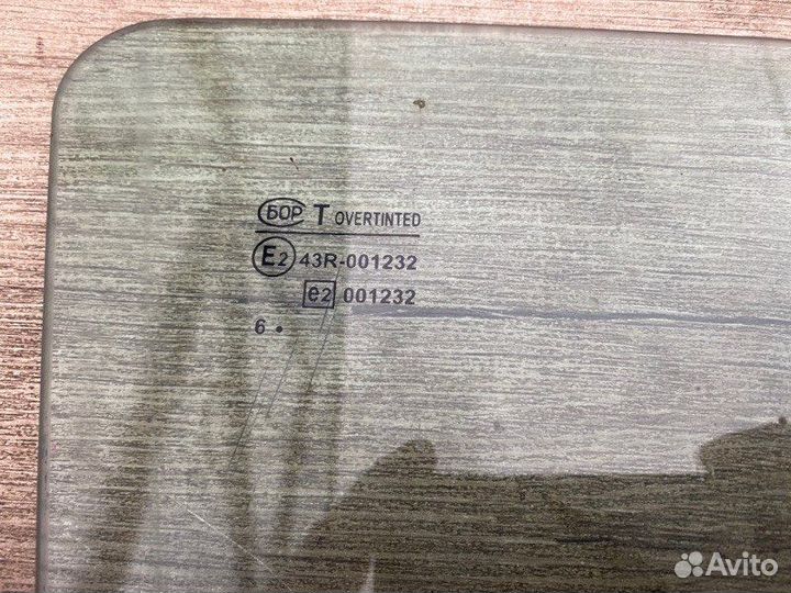 Стекло двери переднее правое LADA Kalina 2007